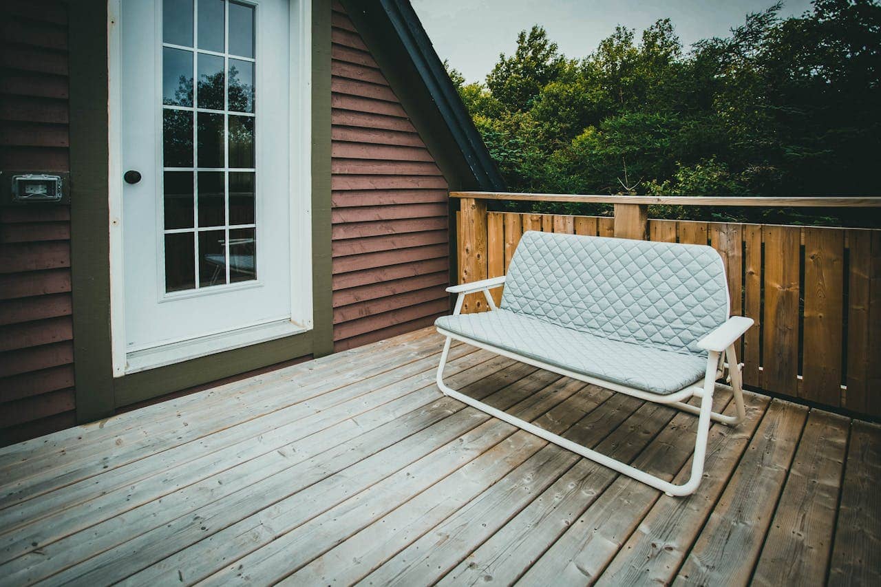 Professional deck and fence construction by ONARD Renovations